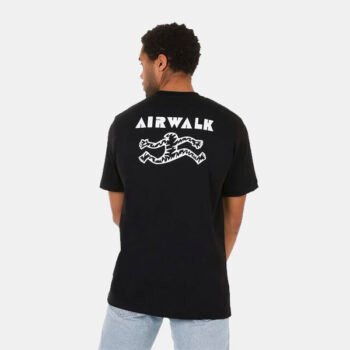 AIRWALK T-SHIRT COM BOLSO BORDADO (Preta)